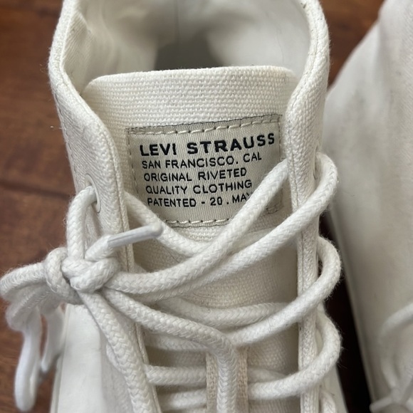 Levi's hi top canvas tab logo shoe in white Size 11 - Picture 7 of 10